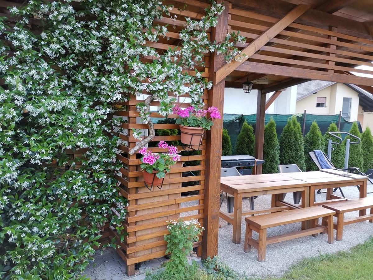 Appartamenti Casa Prandel Levico Terme Exteriör bild