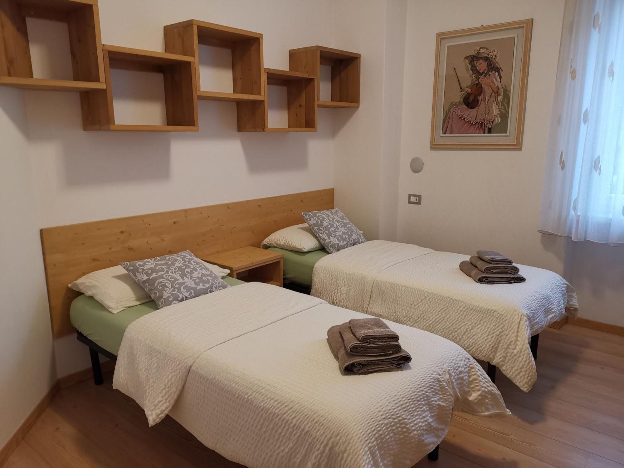 Appartamenti Casa Prandel Levico Terme Rum bild
