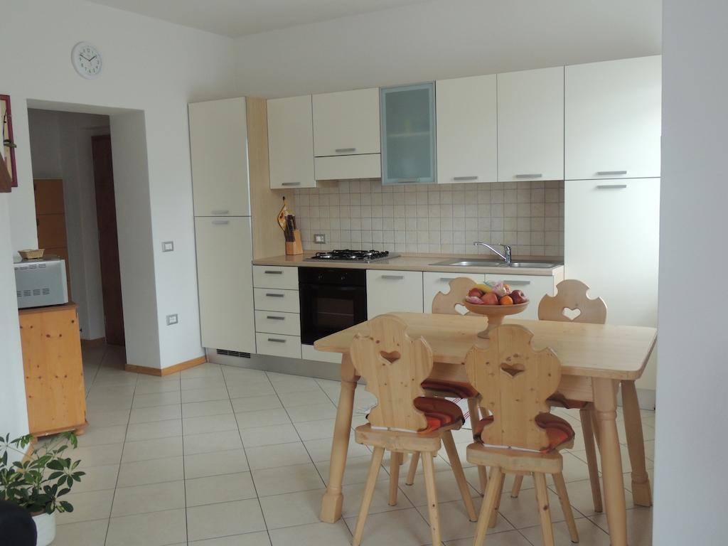 Appartamenti Casa Prandel Levico Terme Rum bild